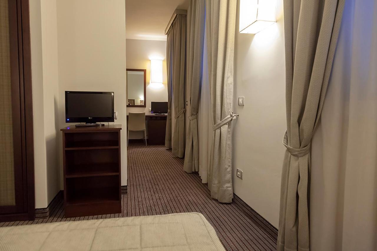 Hotel Dei Gonzaga Reggiolo Zewnętrze zdjęcie